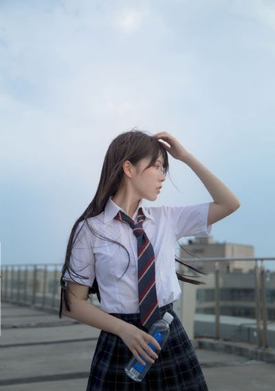 傅首尔个人资料简介